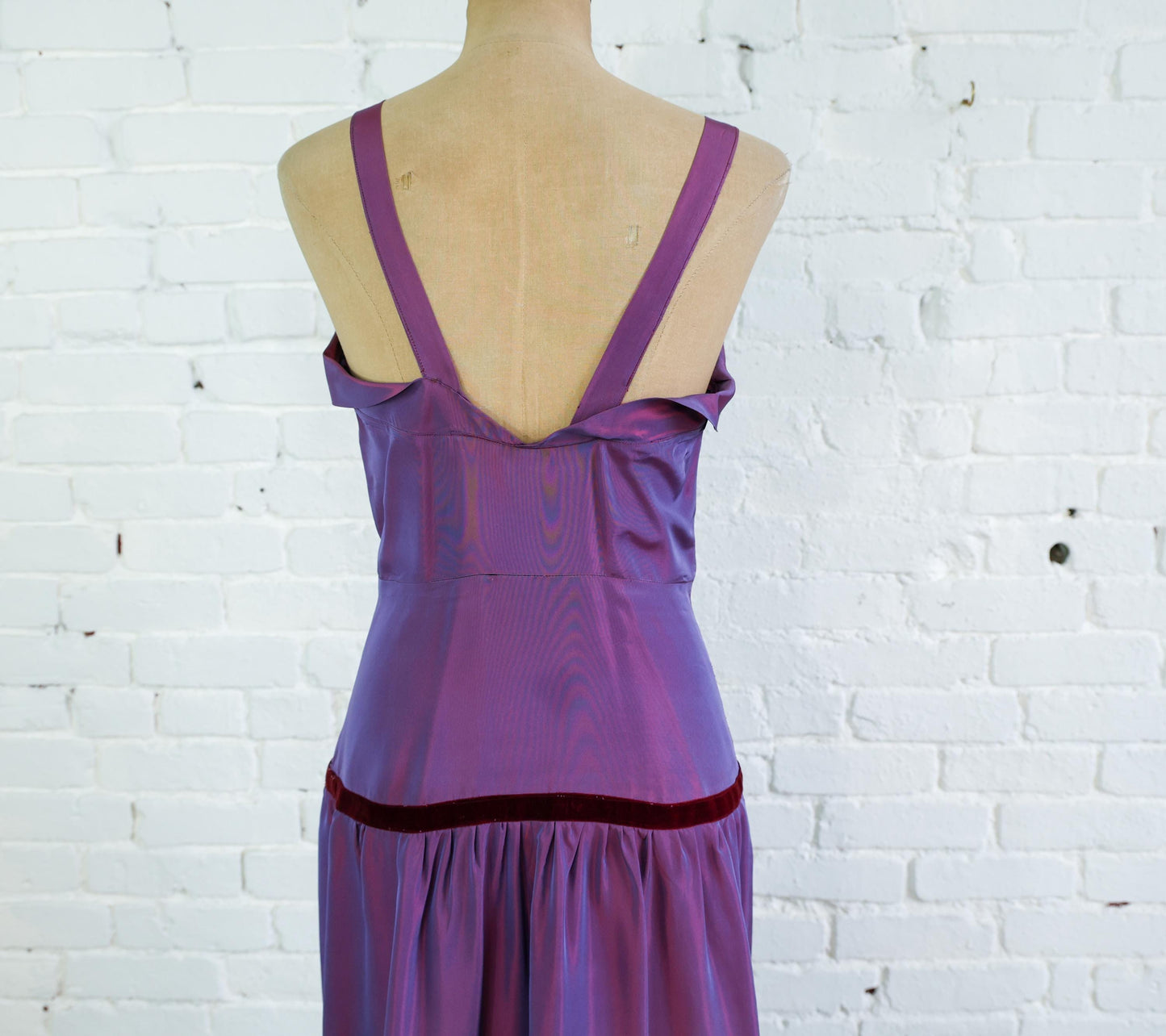 1930s Iridescent Purple Taffeta Evening Gown with Velvet Trim, Small