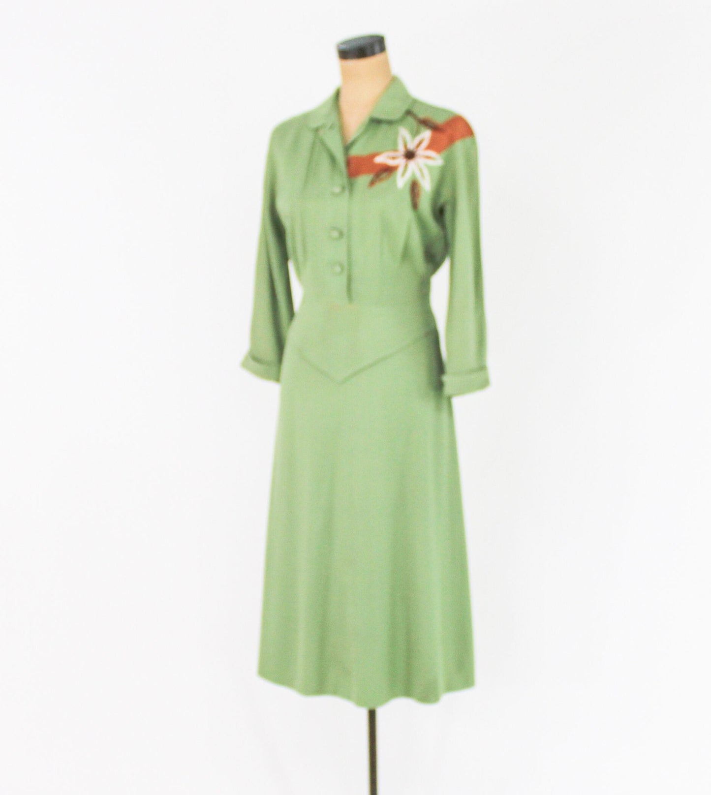 1940s Green Cotton Dress | 40s Green Embroidered Dress | Old Hollywood | Small