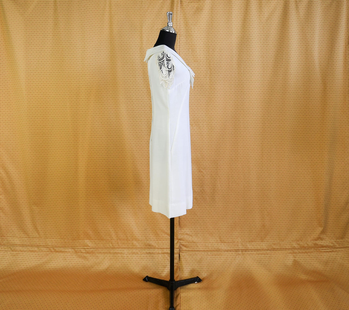 1960s White Lace Sleeve Short Wedding Dress, Medium