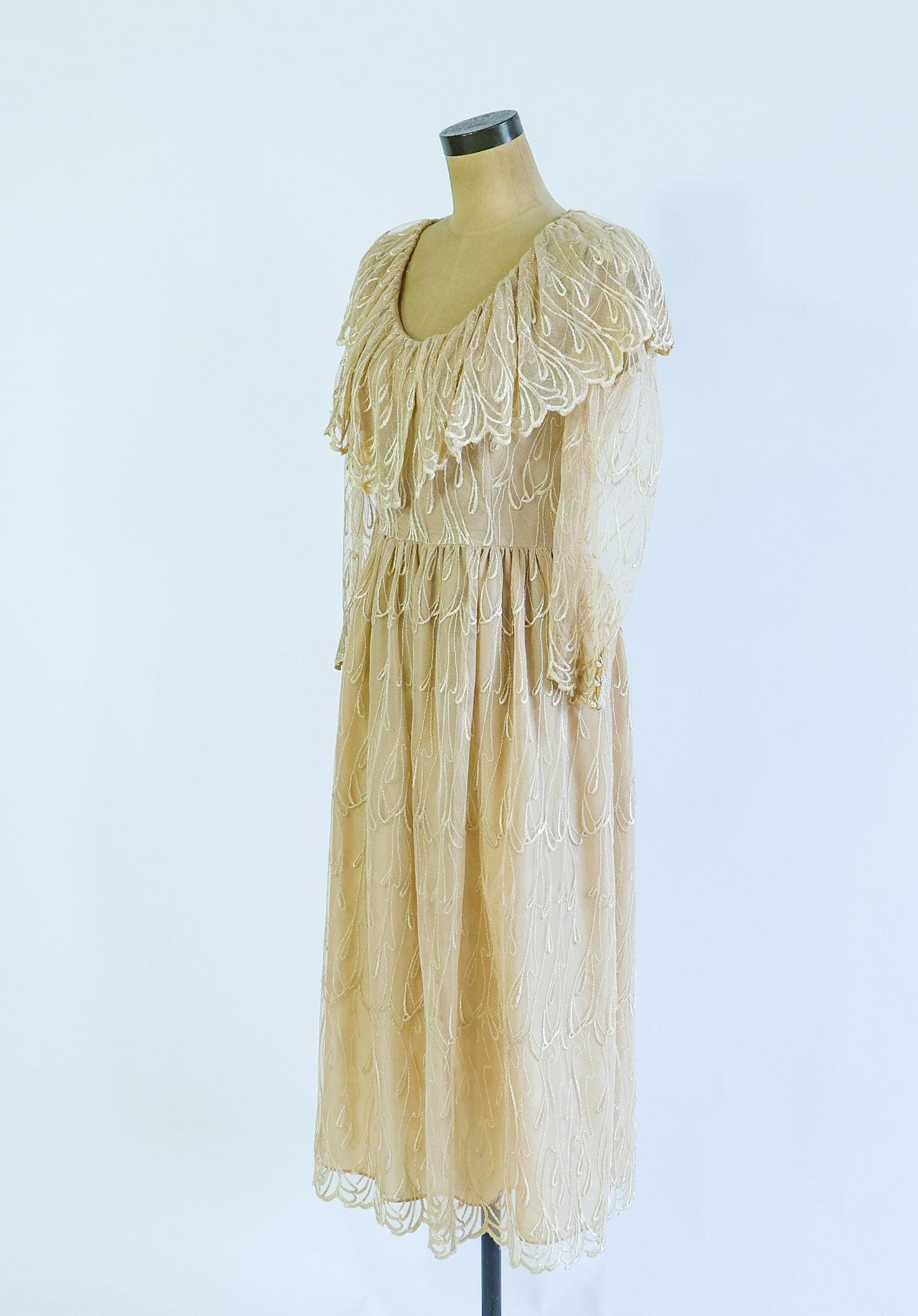 1980s Beige Lace Party Dress | Ruffled Portrait Collar, Medium