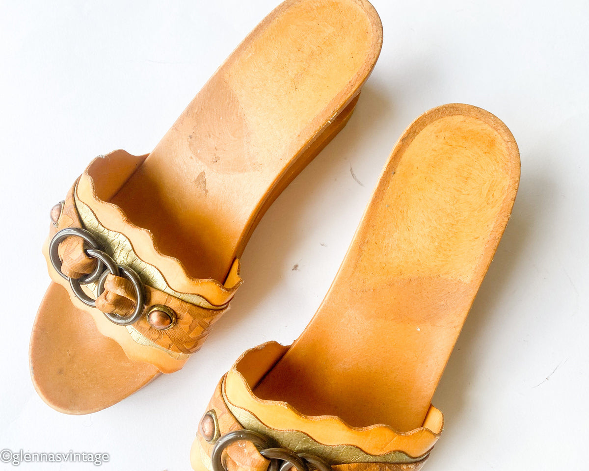 1970s Domo Italy Wooden Sandals Slides with Spring Heel