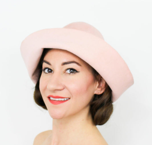 1980s Pink Wool Felt Cloche Hat