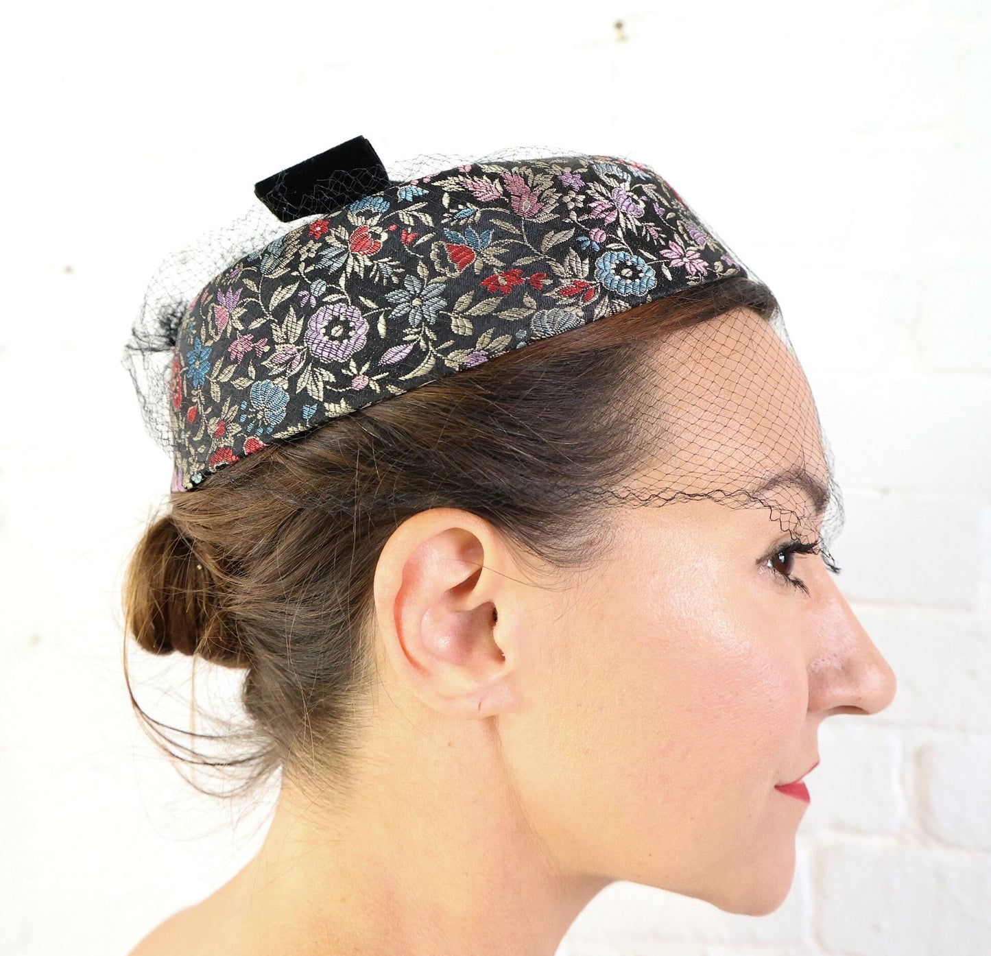 1950s Colorful Black Ring Hat