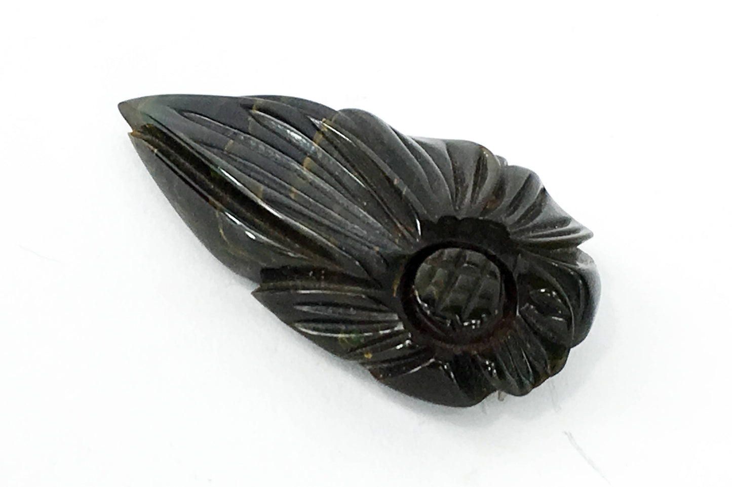 1940s Carved Flower Bakelite Dress Clip | Dark Green & Black