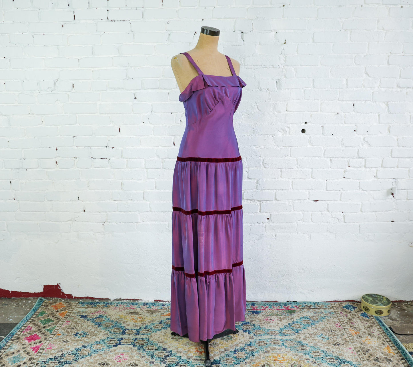 1930s Iridescent Purple Taffeta Evening Gown with Velvet Trim, Small