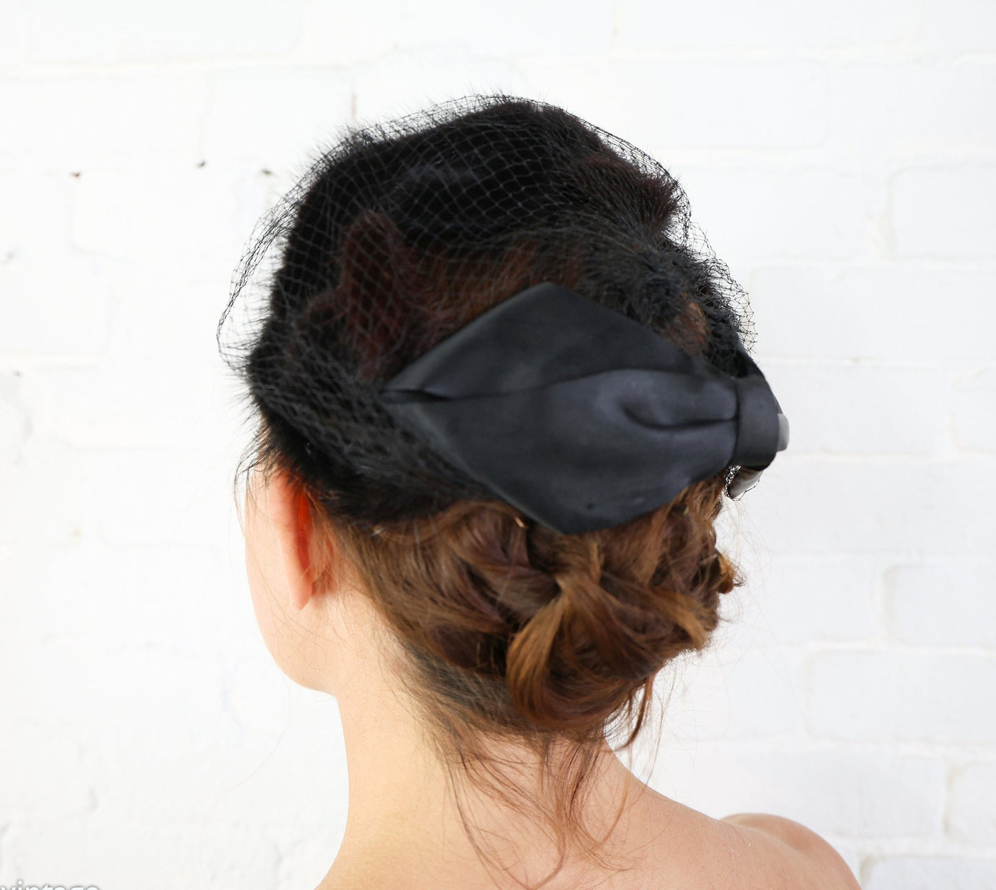 Black Bow Veil Fascinator, Elegant Headpiece for Special Occasions