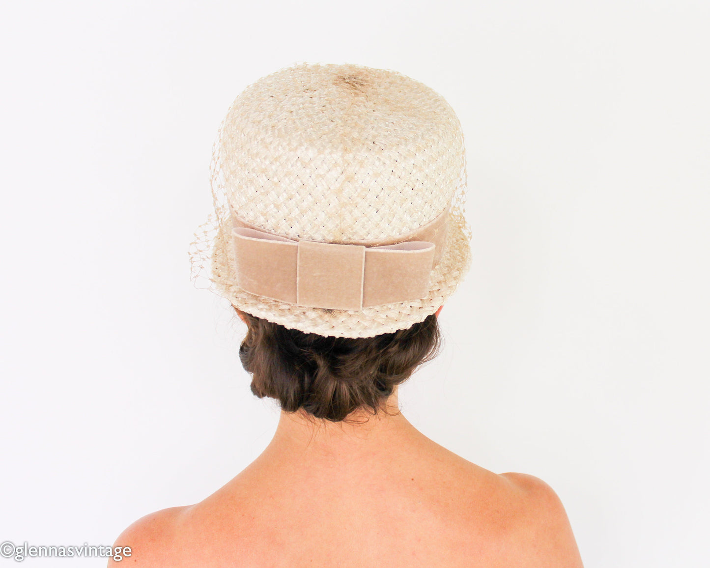 1960s Beige Raffia Woven Hat