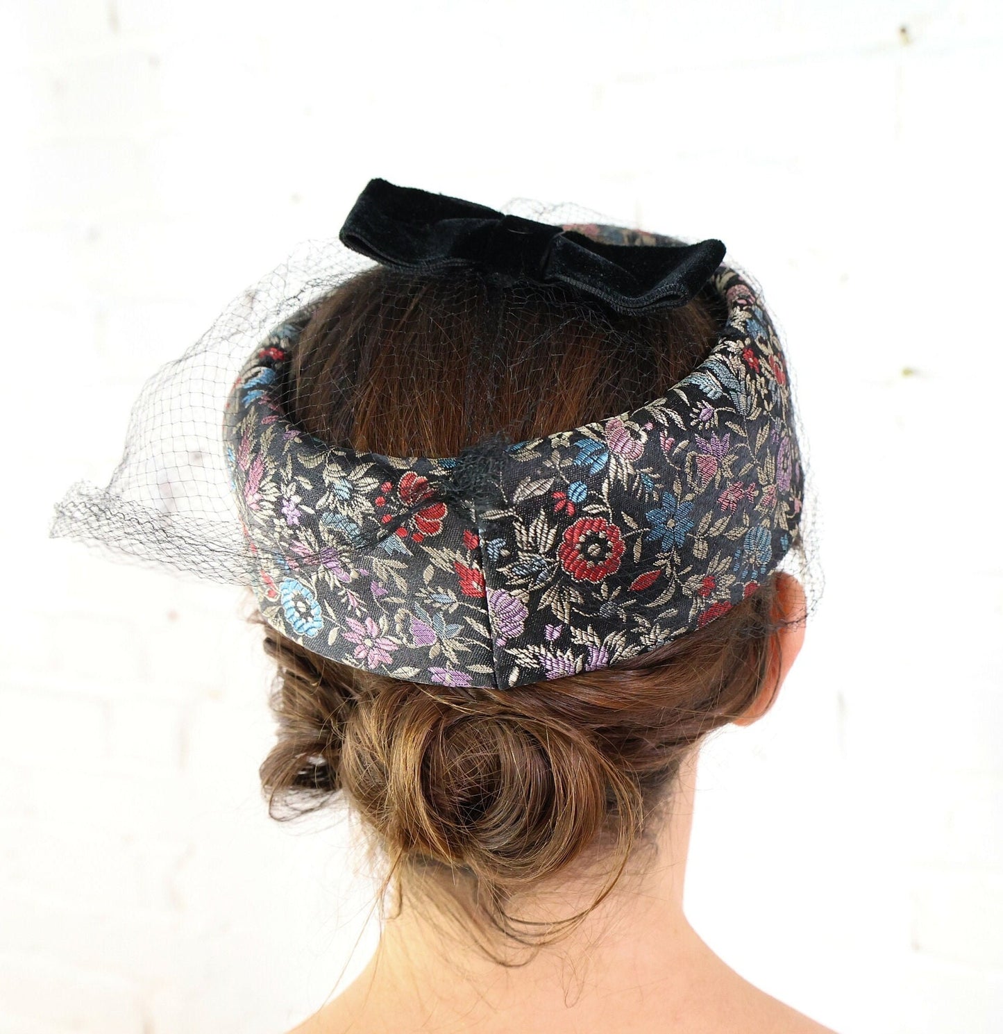 1950s Colorful Black Ring Hat