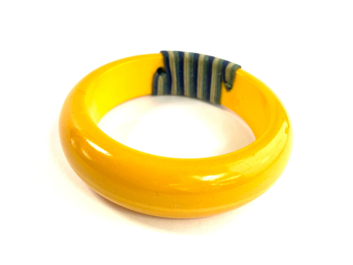 1940s Yellow Bakelite String Wrapped Bangle | Golden Bakelite Cuff