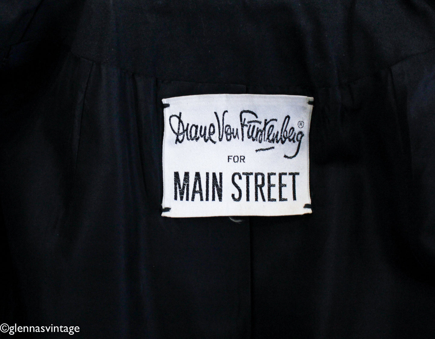 Diane von Furstenberg | 1980s Black Trench Coat l 80s Black Wrap Trench Coat | Diane von Furstenberg | Medium