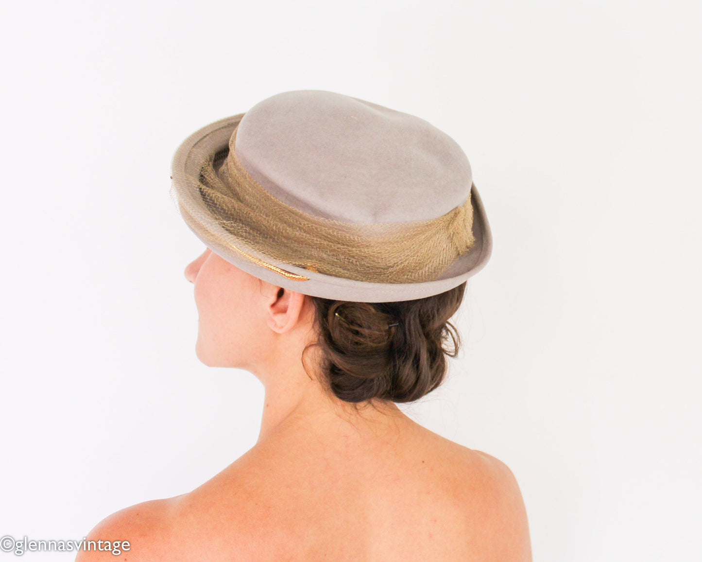 1950s Grey Wool Pillbox Hat with Gold Trim