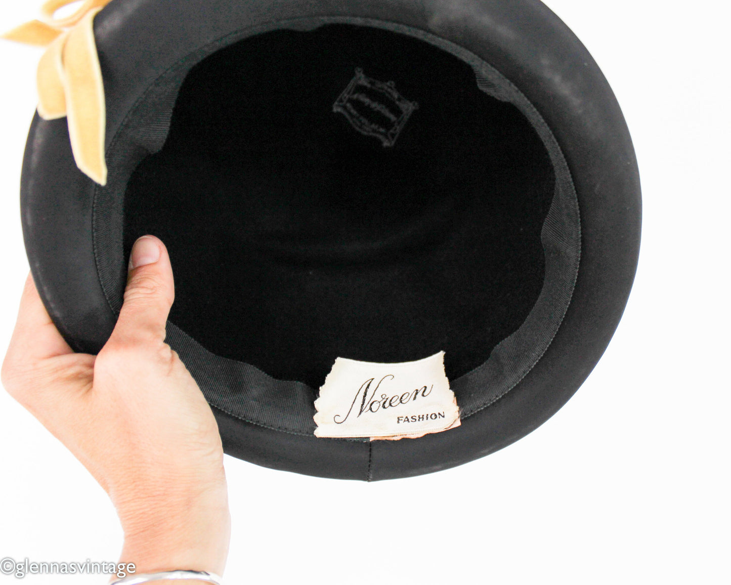 1960s Feather High Crown Bubble Hat