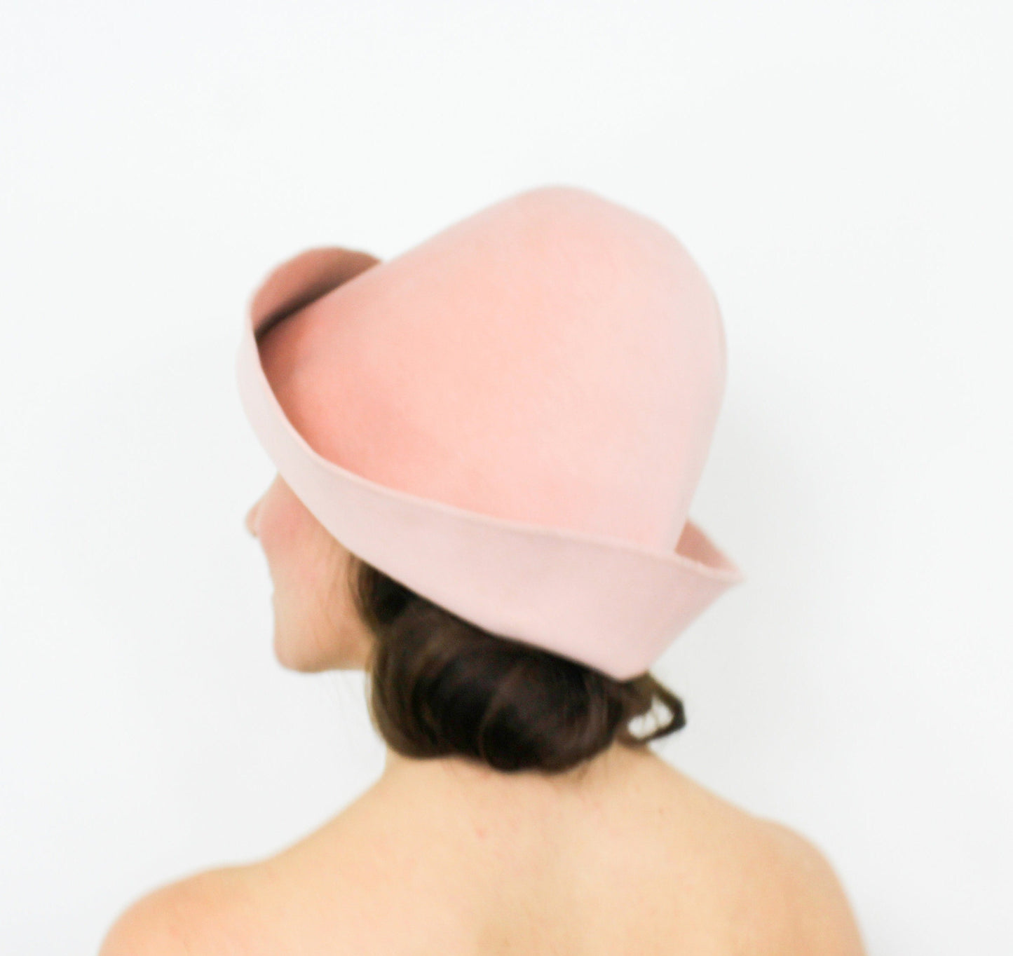 1980s Pink Wool Felt Cloche Hat