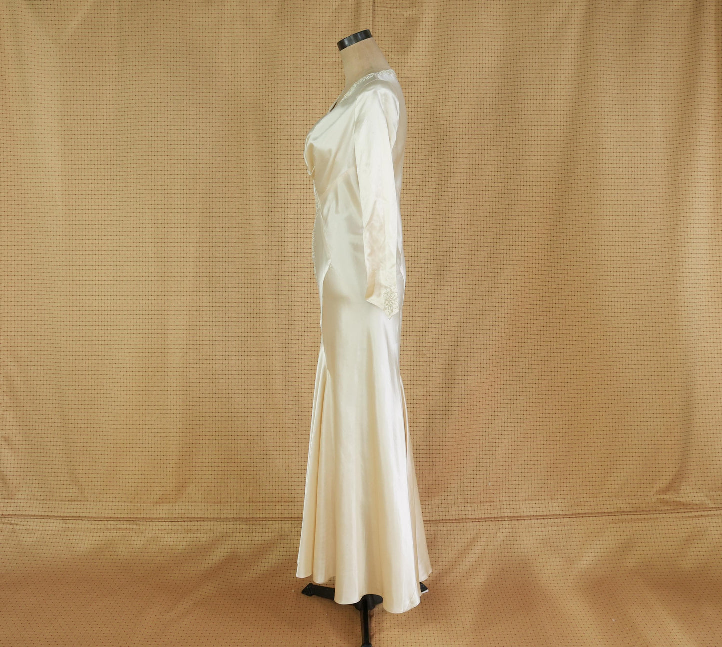 1930s Ivory Silk Beaded Wedding Dress, Large