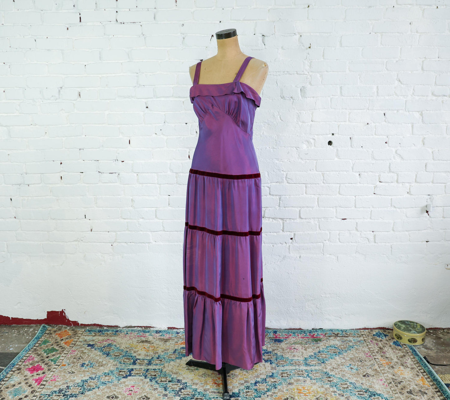 1930s Iridescent Purple Taffeta Evening Gown with Velvet Trim, Small
