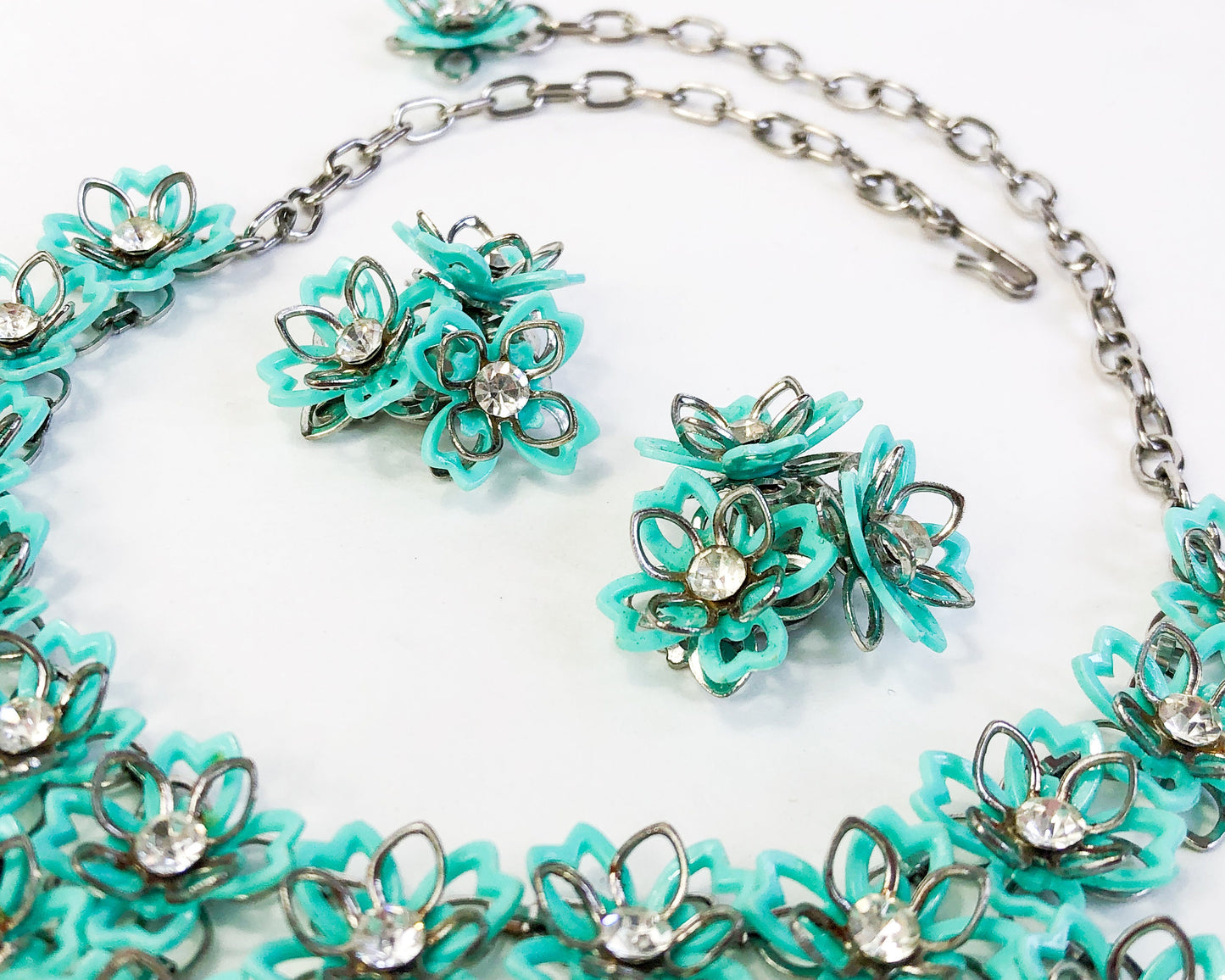 1960s Turquoise Flower Necklace Set | 60s Turquoise Plastic Flowers Necklace Jewelry Set