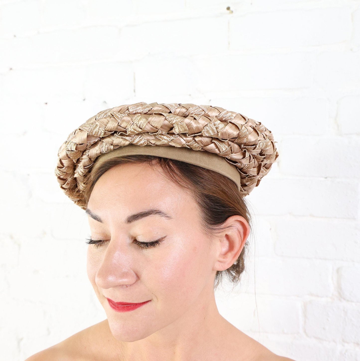 1950s  Beige Woven Saucer Hat
