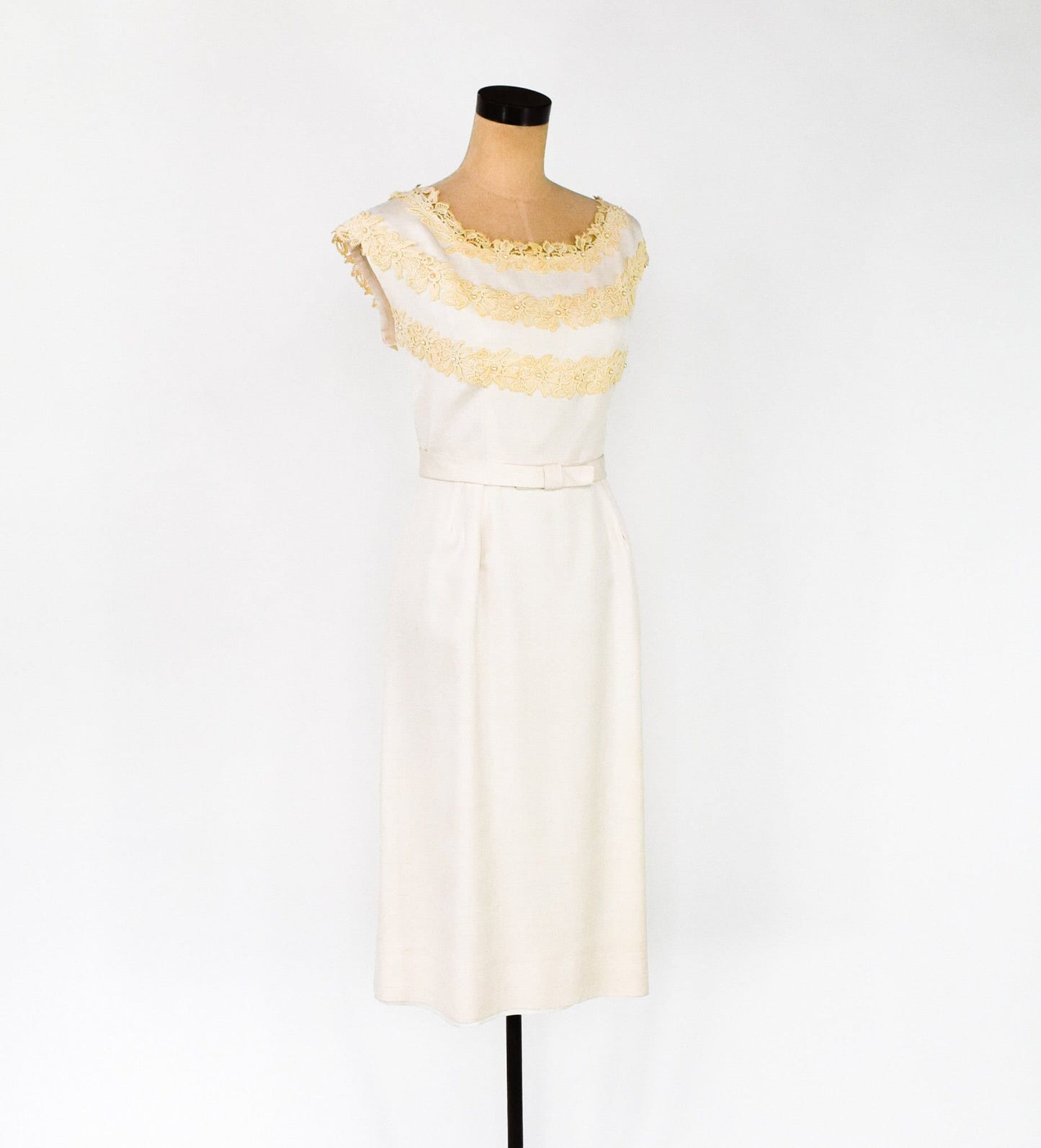 1950s Ivory Lace. & Creme Silk Cocktail Dress, Extra Large
