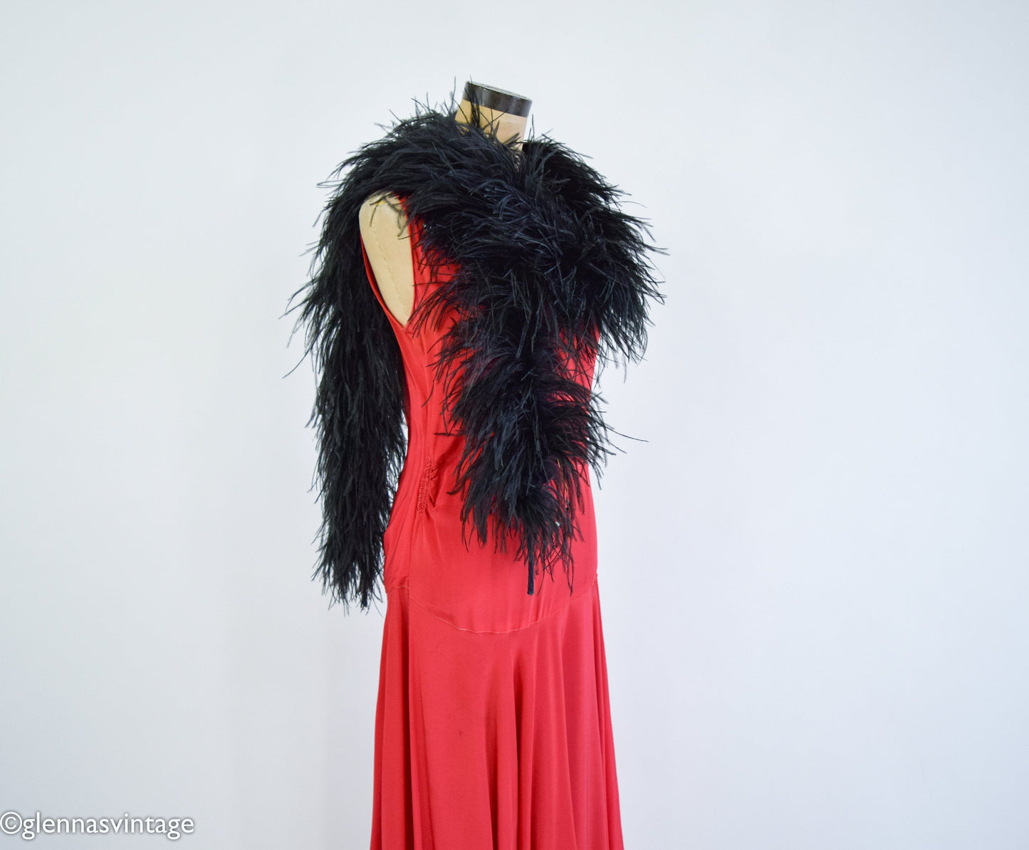 1900s Black Ostrich Feather Boa Stole | Edwardian Era Ostrich Scarf