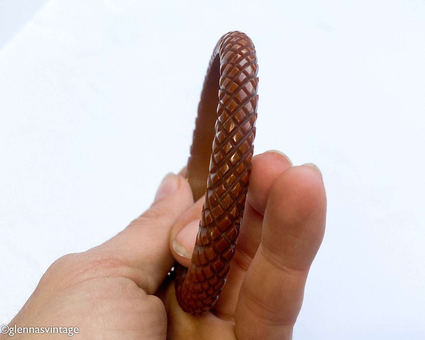 1930s Carved Bakelite Bangle | Rare Crisscross Design