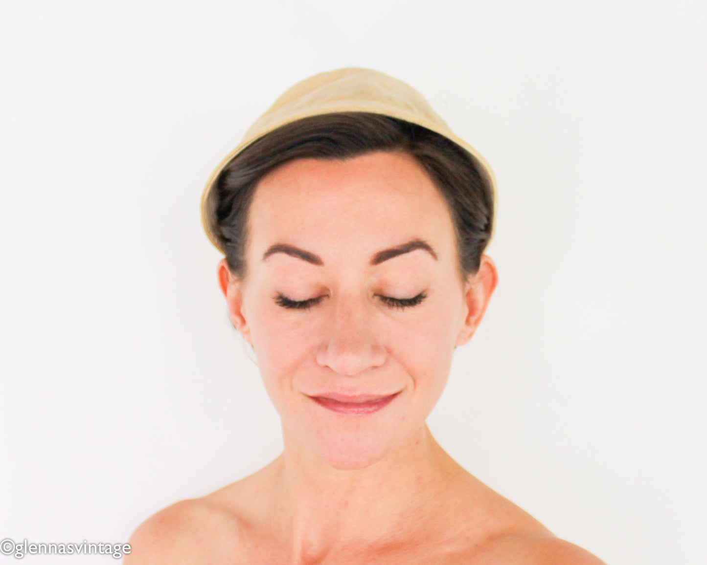 1940s Beige Velvet Hat Cap