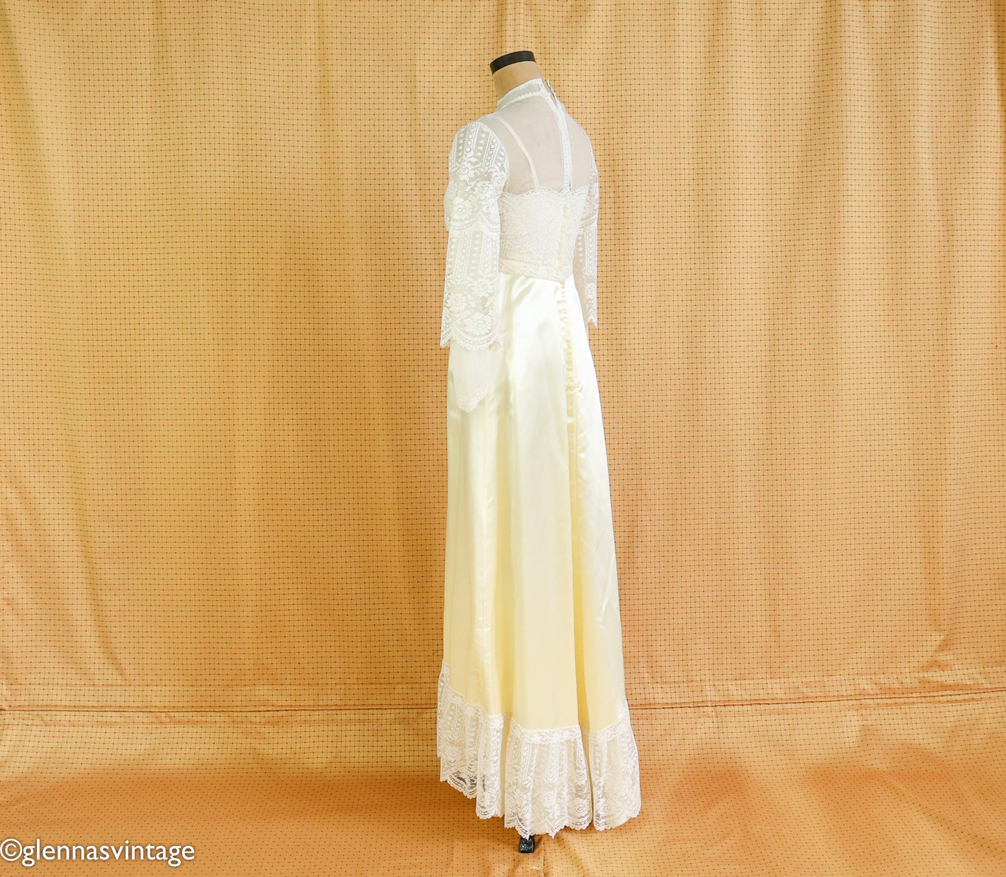 1970s Edwardian Style Wedding Gown in Candlelight Satin Lace, Small