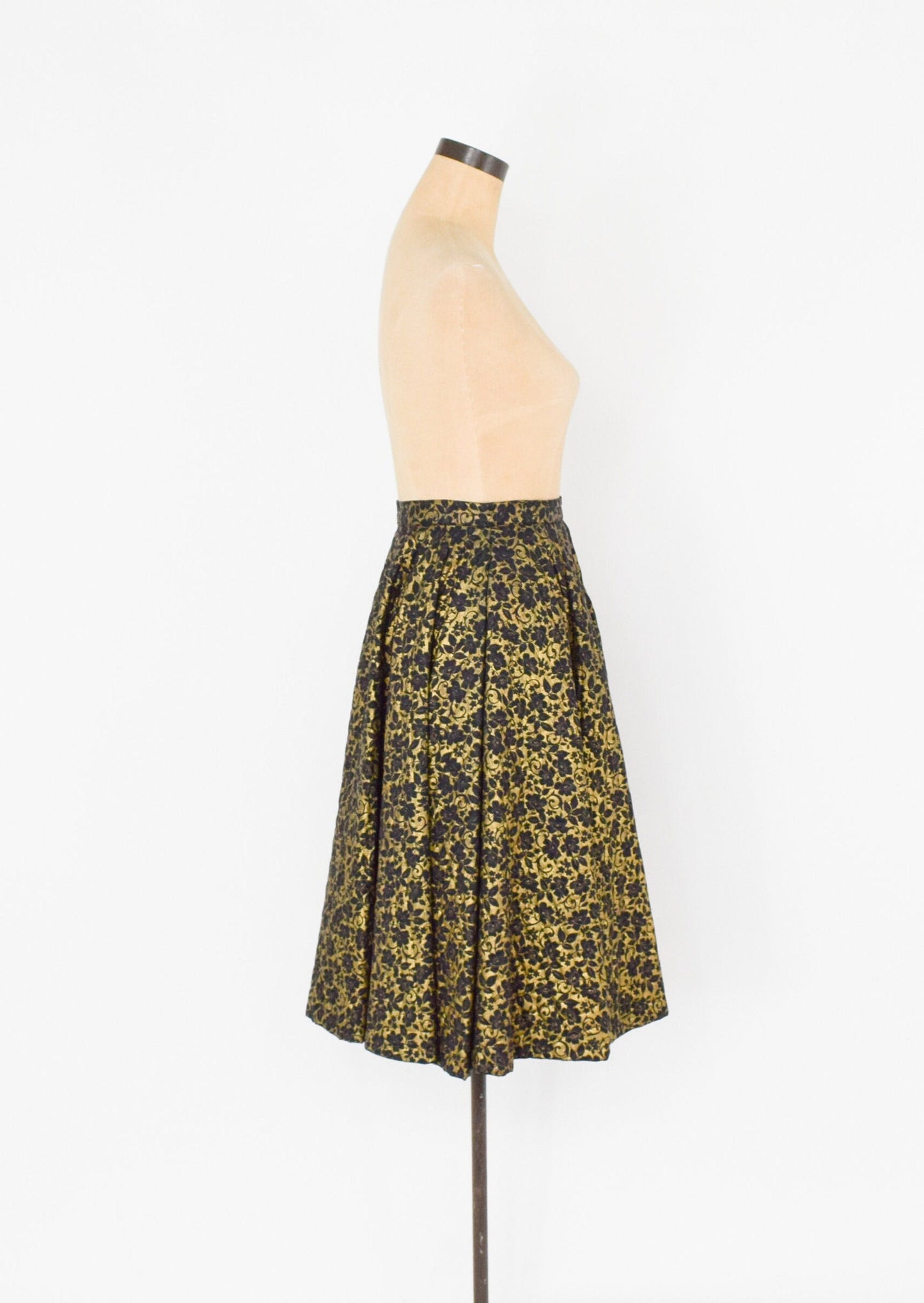 1950s Black Quilted Circle Skirt | 50s Black & Gold Quilted Swing Skirt | Mc Arthur Ltd. | X Small