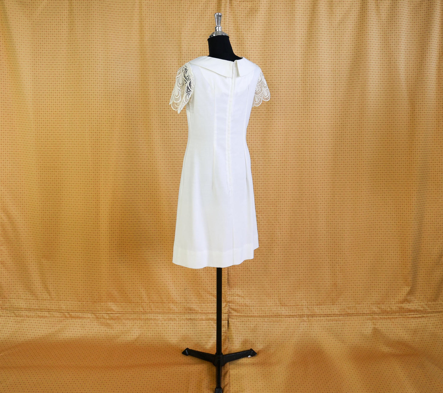 1960s White Lace Sleeve Short Wedding Dress, Medium