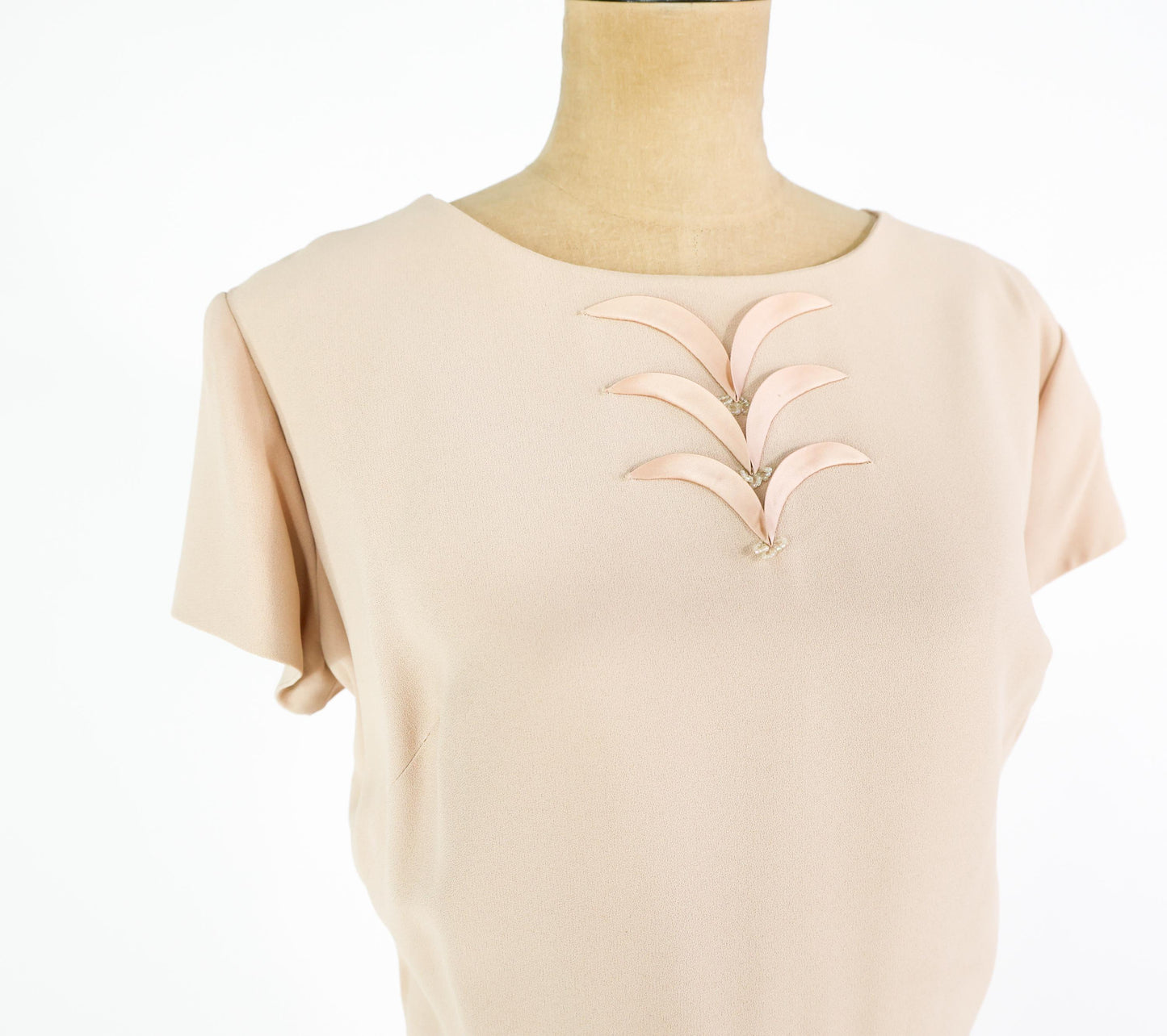 1950s Vintage Beige Sheath Dress, 32" Waist