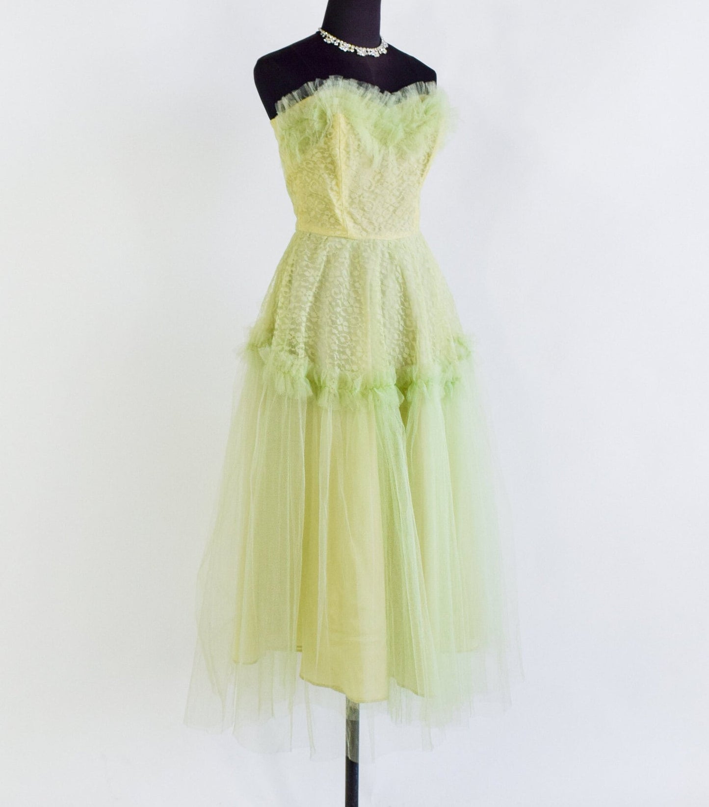 1940s Citron Green Lace  & Tulle Strapless Evening Dress | 40s Chartreuse Cupcake Dress | Green Lace Prom Dress | Small