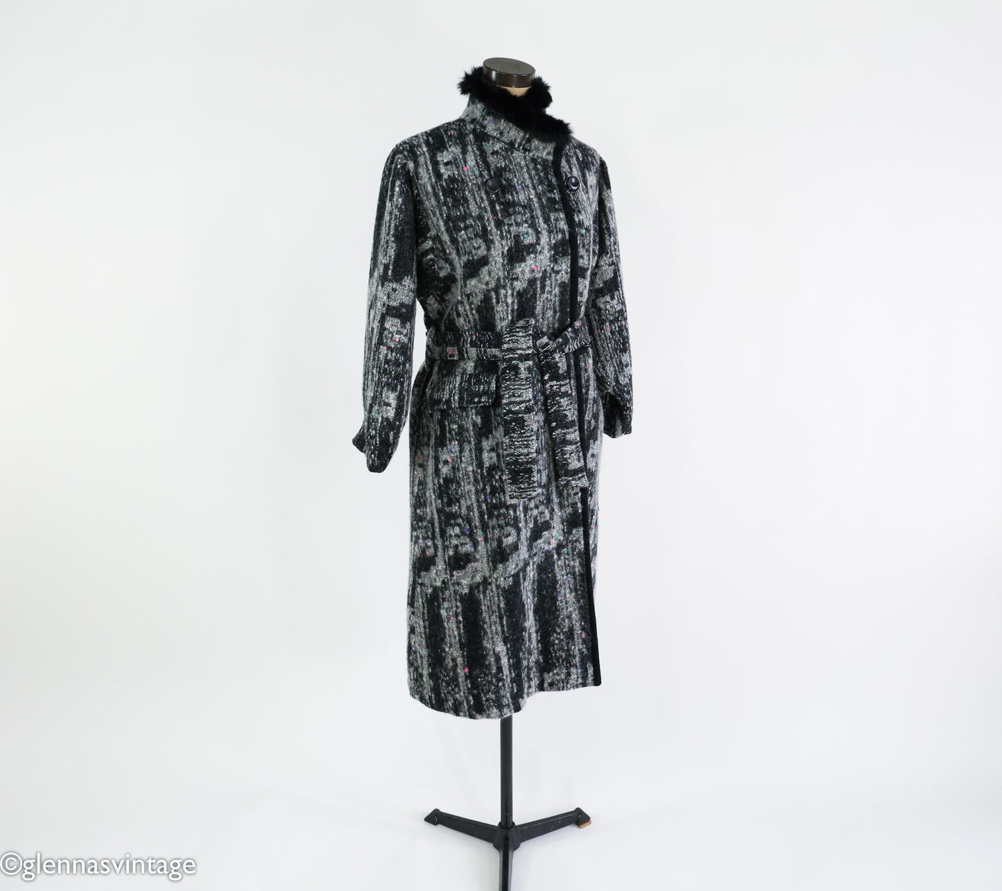 1980s Gray Wool Winter Coat with Fur Trim, Extra Large, 46" Bust