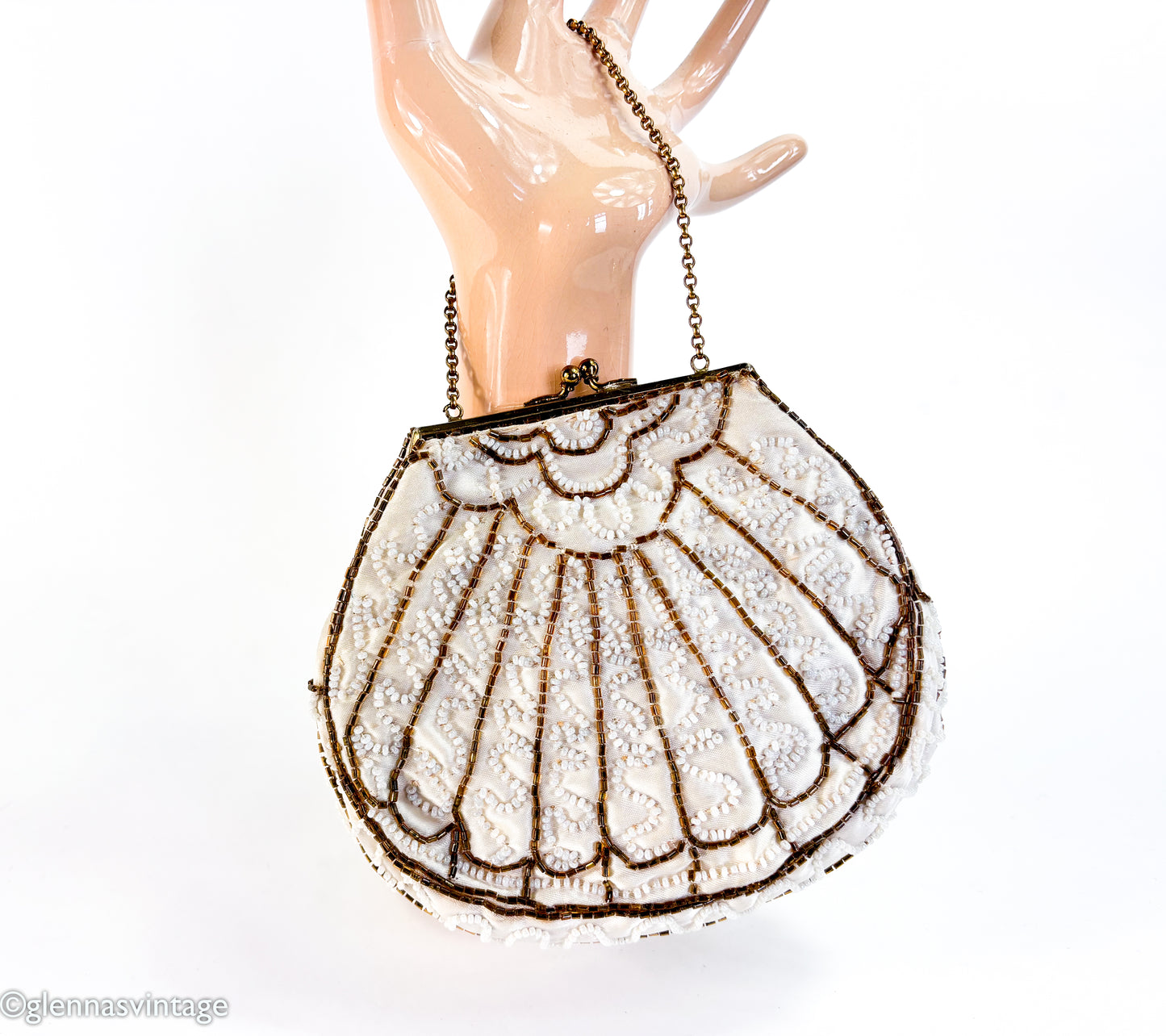 1930s White Silk Beaded Handbag Clutch