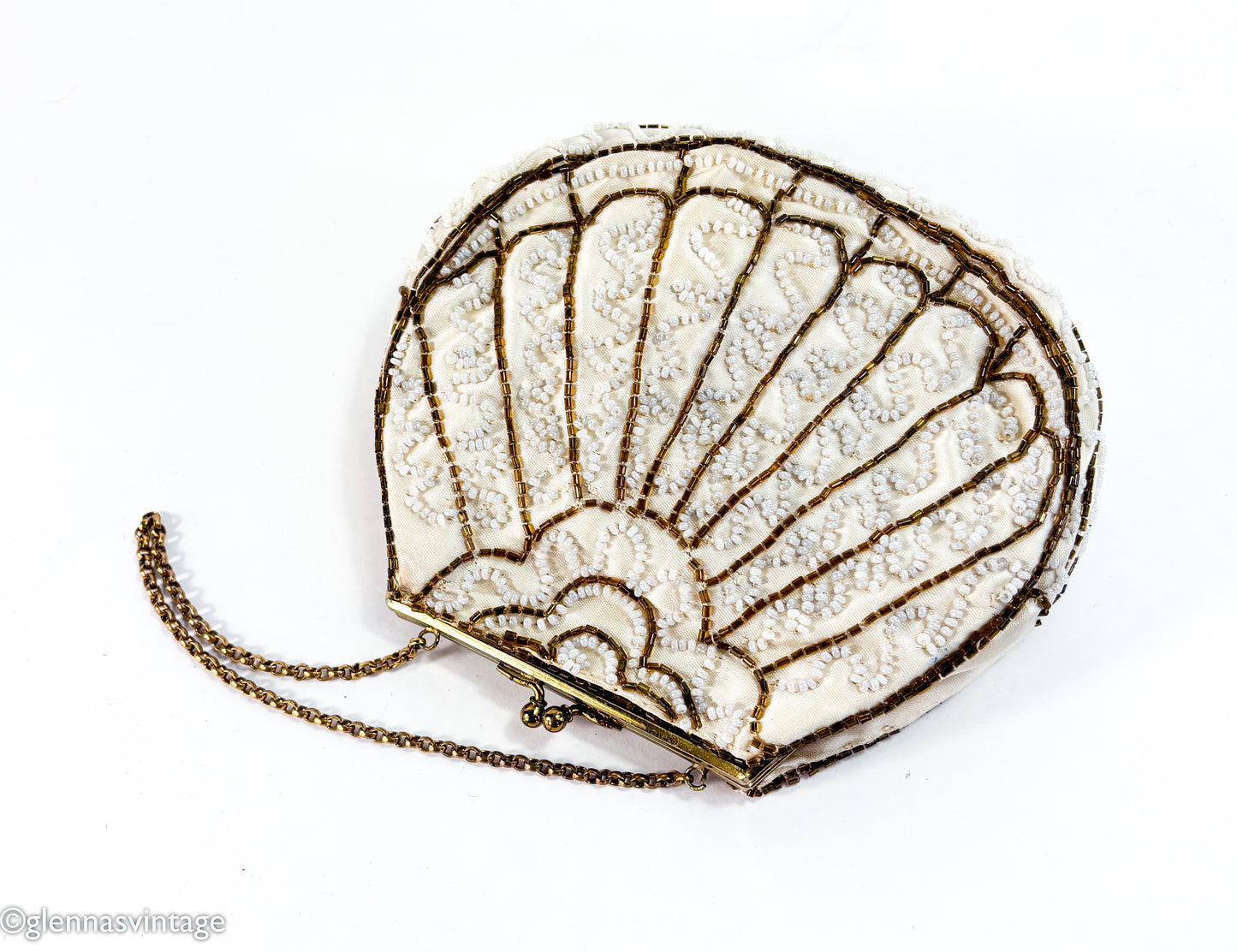 1930s White Silk Beaded Handbag Clutch