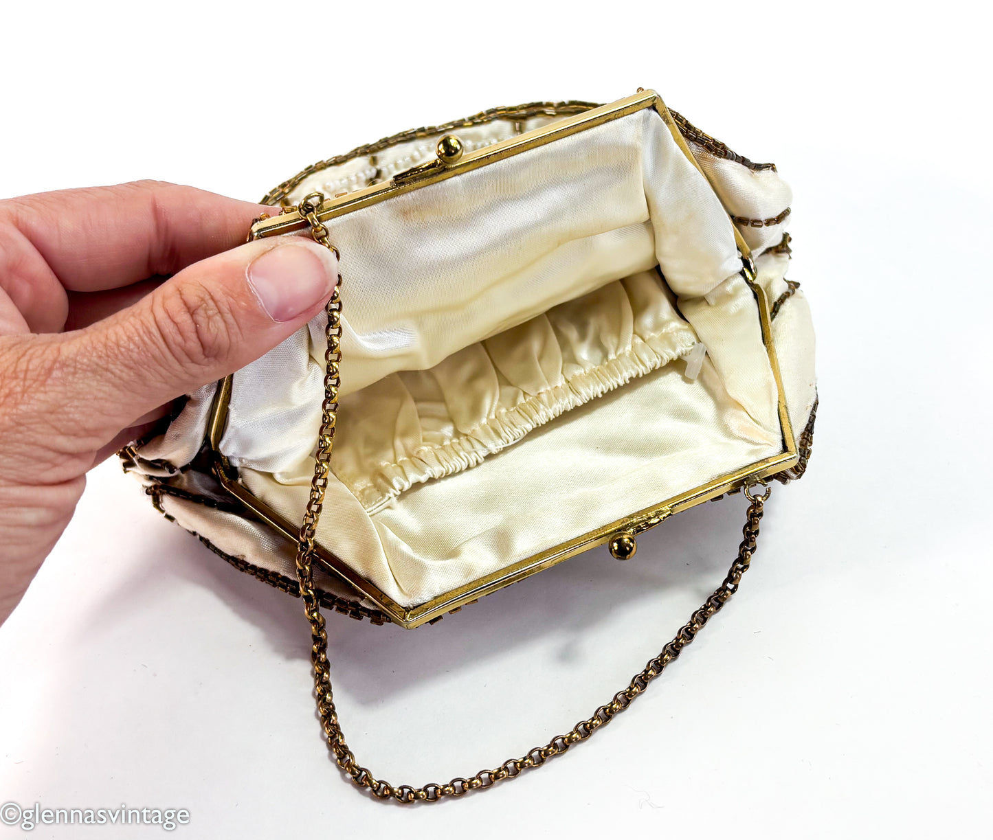 1930s White Silk Beaded Handbag Clutch